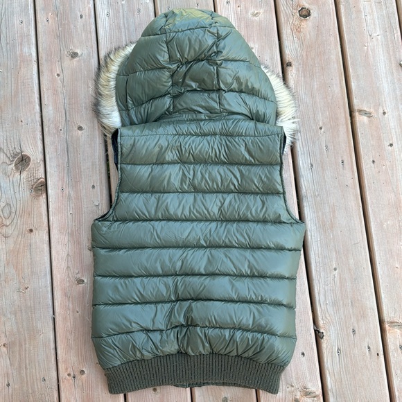 Medium Olive Green Puffy Vest - Picture 4 of 5